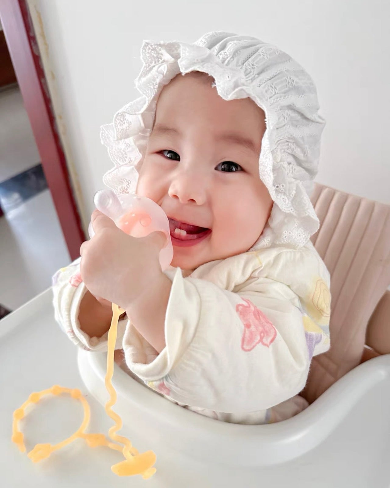 EMXEE Infant Soothing Teether