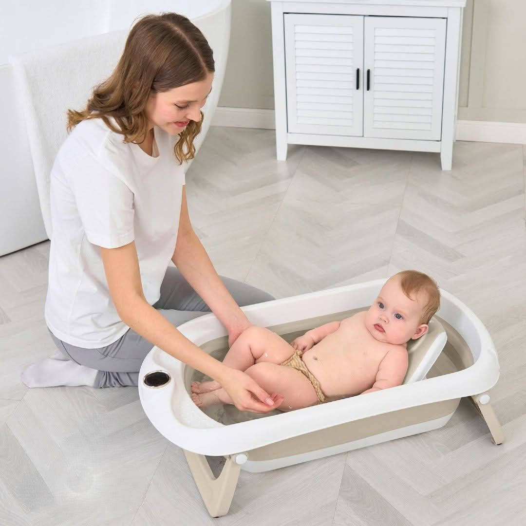 YEESOOM 3-In-1 Capsule Foldable Bathtub Set With Bath Rack & Basin 0M+