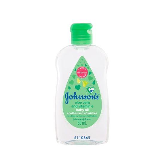 Johnson's Aloe Vera and Vitamin E Baby Oil