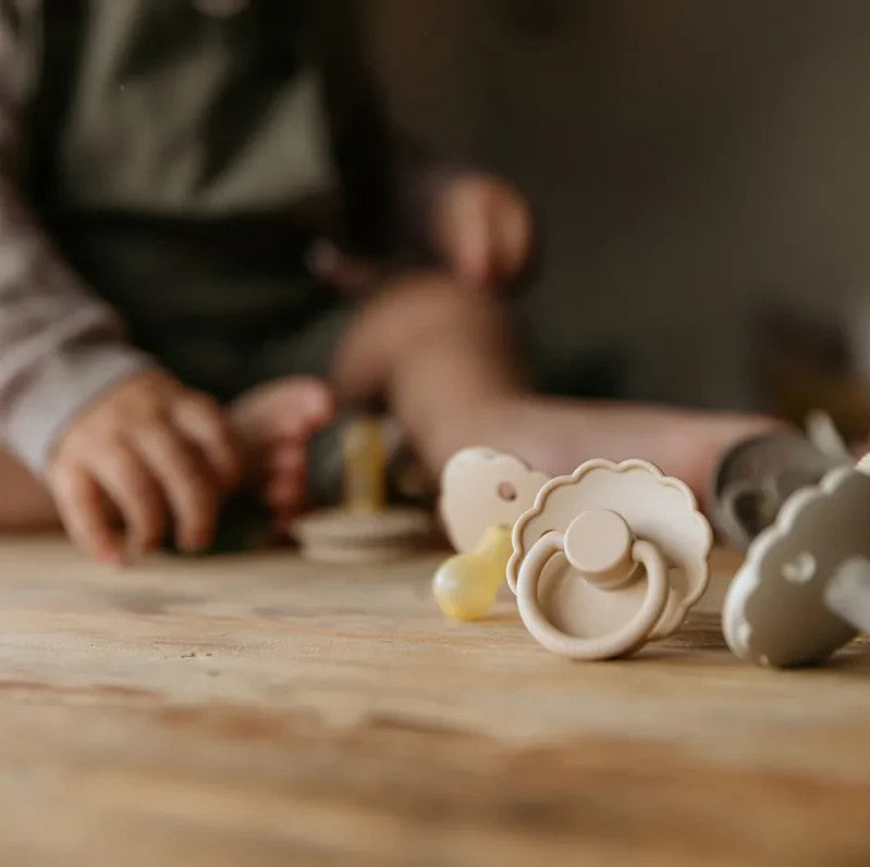 FRIGG Daisy Silicone & Latex Pacifier